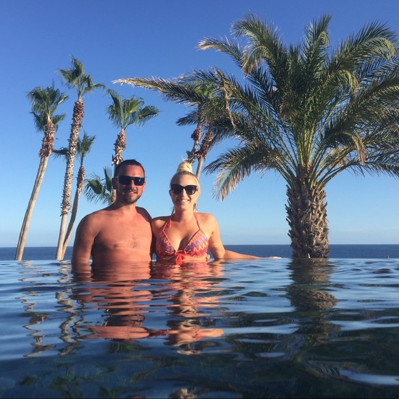 Meet your Posher, Kristen - Picture 4 of 5